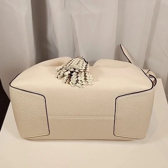 Coach Everly Drawstring - Picture 12 of 13